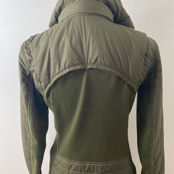 Lululemon First Mile Quilted Jacket Green - Picture 8 of 14